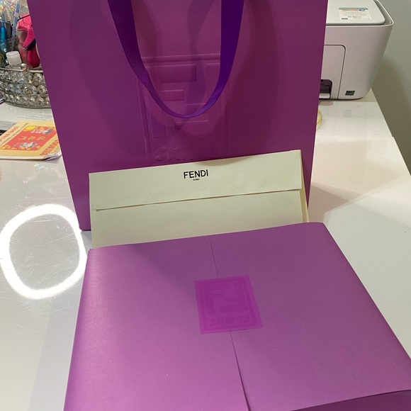 Fendi x Skims skimpy scoop bra - Picture 2 of 5